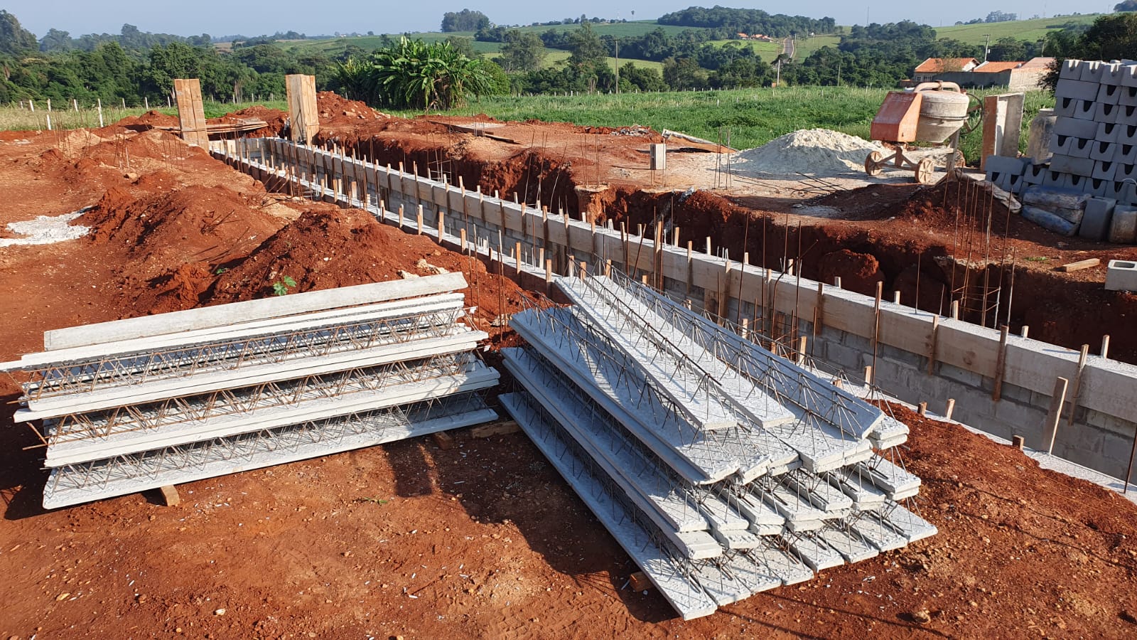 Vigotas treliçadas entregues em obra